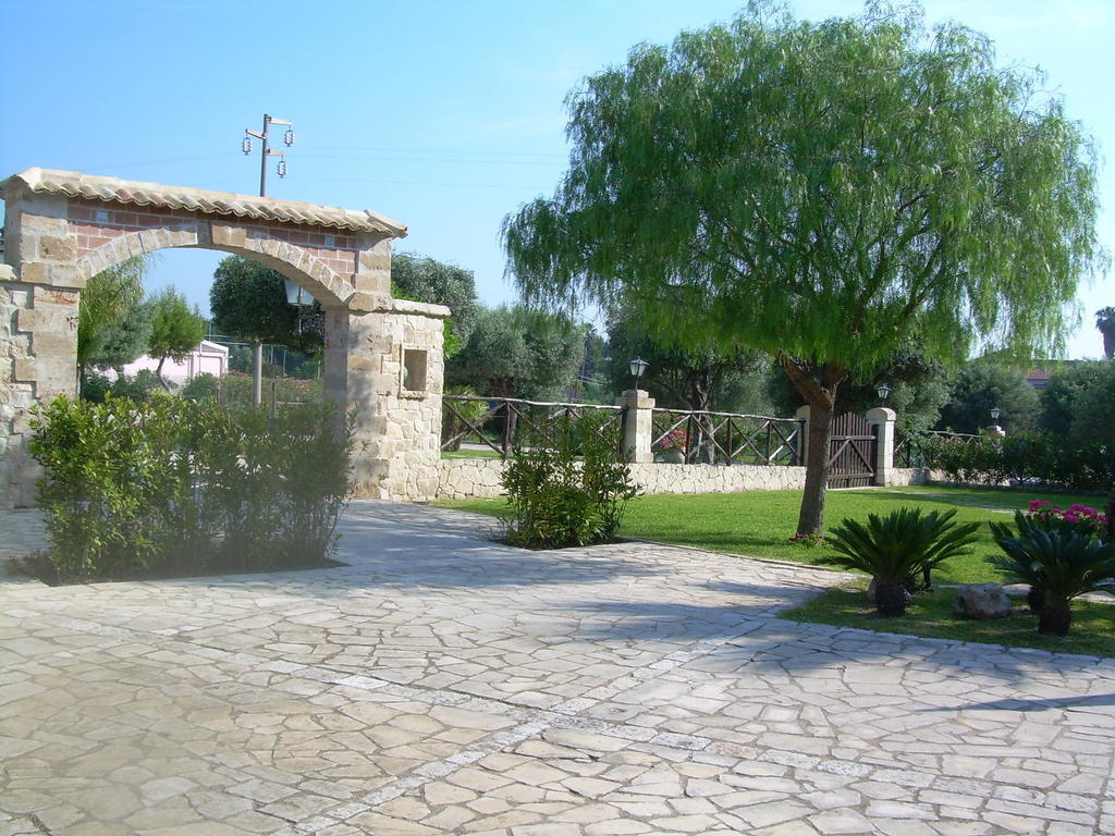 B&B Casale Siciliano Di Miryam Tiralongo Avola Dış mekan fotoğraf
