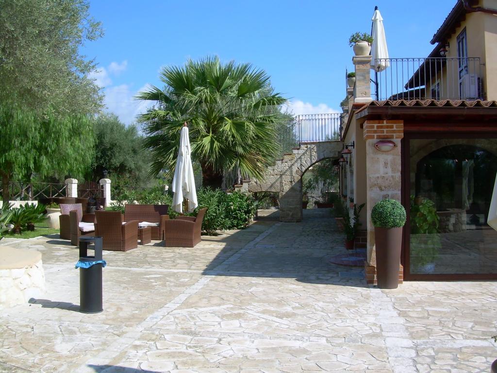 B&B Casale Siciliano Di Miryam Tiralongo Avola Dış mekan fotoğraf