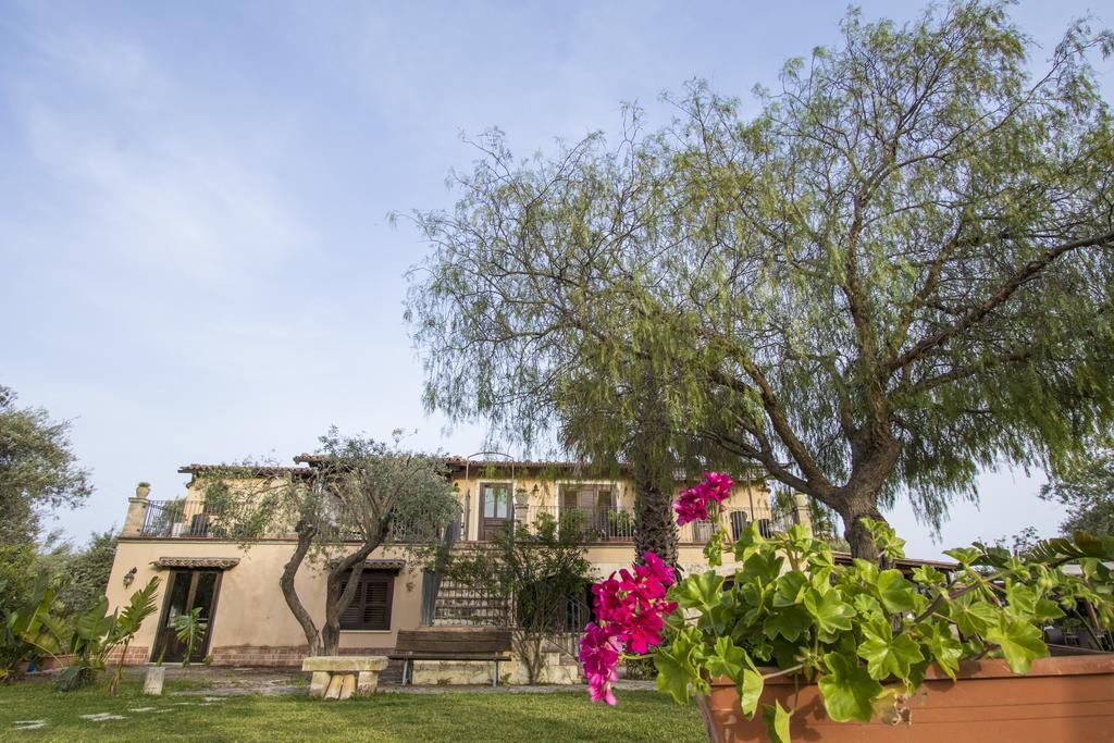 B&B Casale Siciliano Di Miryam Tiralongo Avola Dış mekan fotoğraf