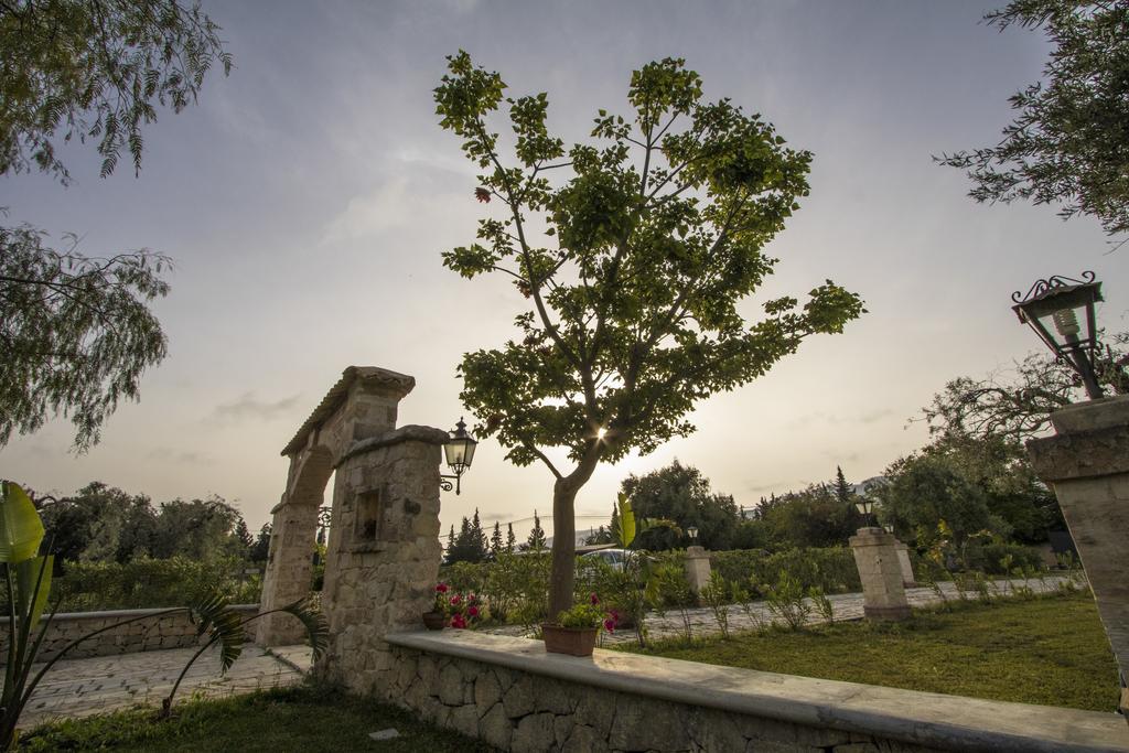 B&B Casale Siciliano Di Miryam Tiralongo Avola Dış mekan fotoğraf