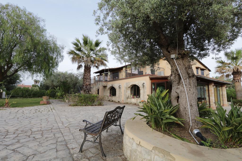 B&B Casale Siciliano Di Miryam Tiralongo Avola Dış mekan fotoğraf